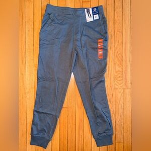 New NWT Men’s champion Tapered joggers Size small Slate Gray Side Front pockets